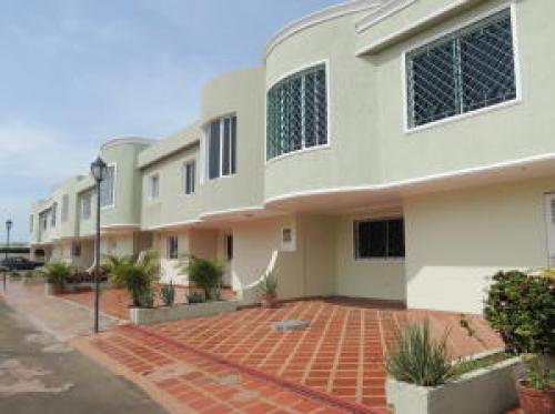 MANUEL DEPABLOS TE VENDE TW EN LA PICOLA MLS185297