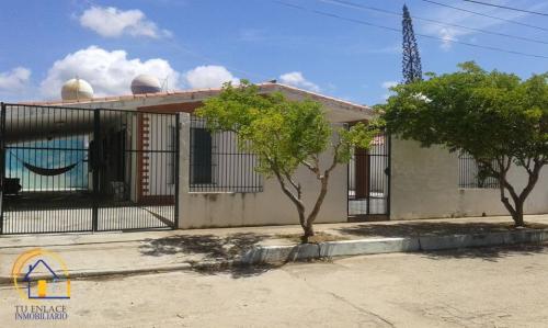 TEI, VENDE CASA EN SECTOR MACHO MUERTO