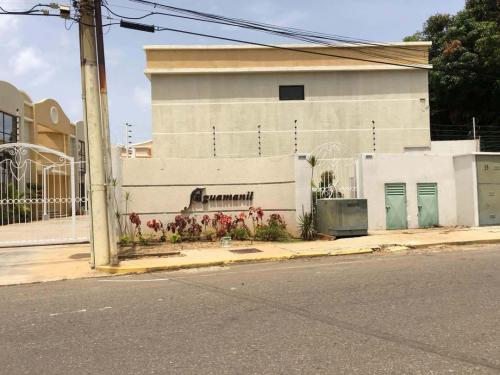 SuEspacio Bienes Raíces, C.A. Vende Town House en Maracaibo Urb El Pilar