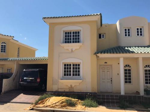 Venta Casa Maracaibo Oasis Country II