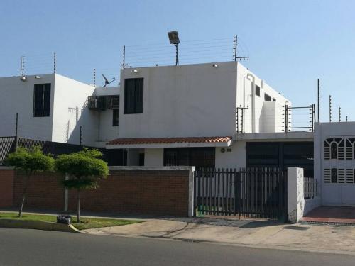 Venta Casa Maracaibo Urb.Rosal Sur