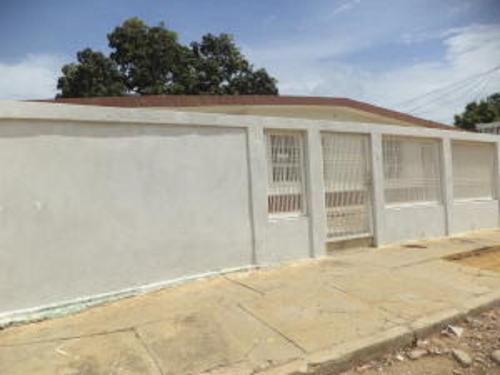 TE VENDO CASA EN LA FLORIDA ¿QUE ESPERAS HAZ TU RESERVA?