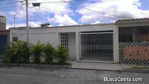 SKY GROUP Vende de oportunidad por su gran precio casa en Urb. Villas de Aragua