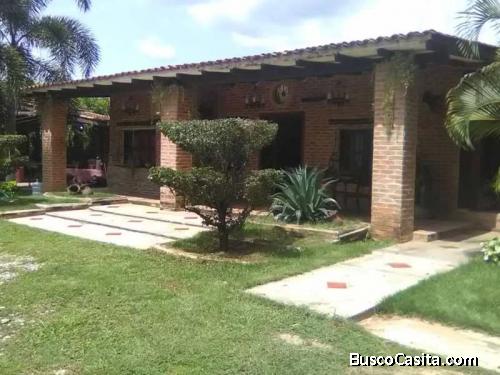 SKY GROUP Vende casa en Safari Country Club