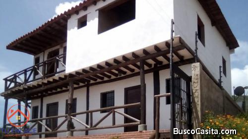 Gran Oportunidad! Amplia Y Funcional Casa La Asunción