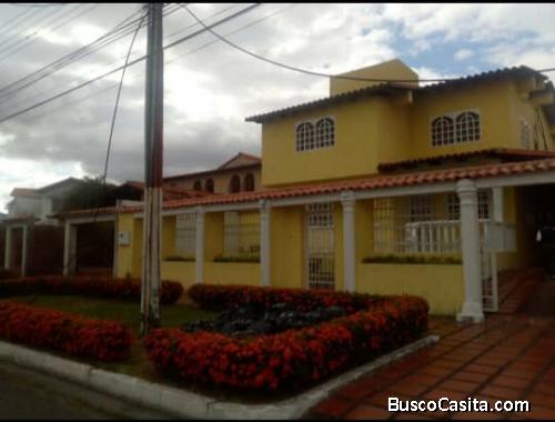 Casa Urbanizacion La Floresta