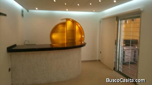 Venta de lujoso Town House en Mañongo