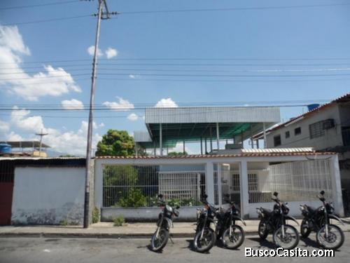 Vendo Cómoda y práctica casa, Urbanización Piñonal, Maracay.