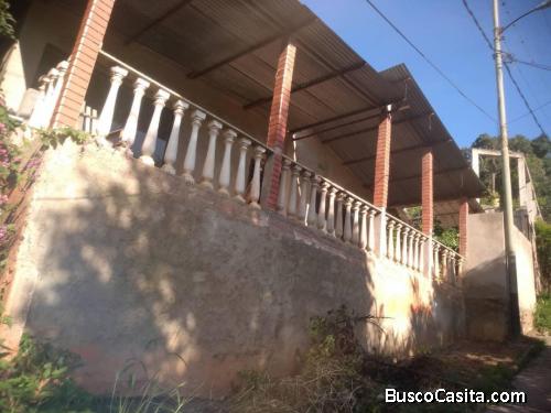 Venta casa en construcción a media . Negociable