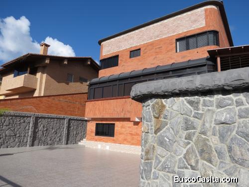 LUJOSA CASA EN PARQUE EL RETIRO , SAN ANTONIO DE LOS ALTOS