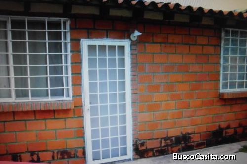 Bella y comoda casa en Cagua/Aragua, Todo al dia lista para firmar.