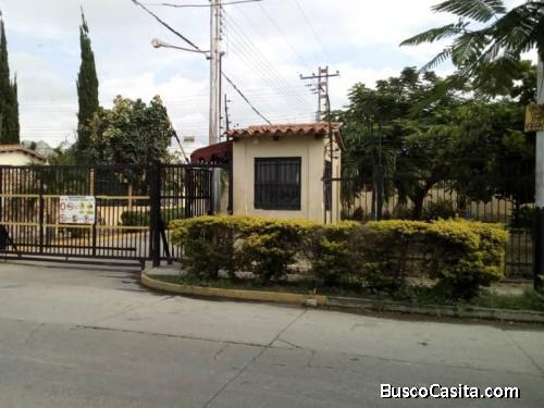 JAIDY PEÑA DE SKY  GROUP FOCUS VENDE: ???? CASA EN GUAYABAL SECTOR LA PRADERA