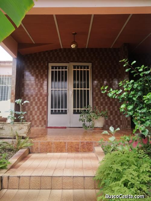 Sky Group Vende CASA en PARAPARAL FOC-533