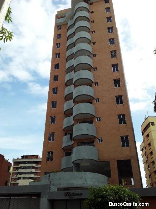 Apartamento en Valencia Sabana Larga 04244120797 Gerardo Calderon Malave Sky Group Focus