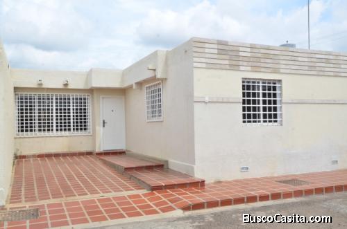 En Venta Bellísima y Actualizada Casa en la Picola