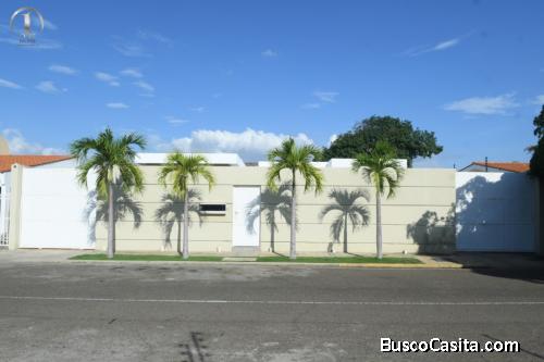 En Venta Casa en Urb. Canta Claro