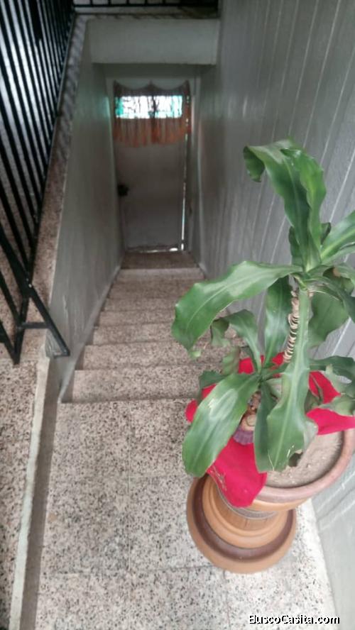 vendemos casa en los jardines del valle calle 10