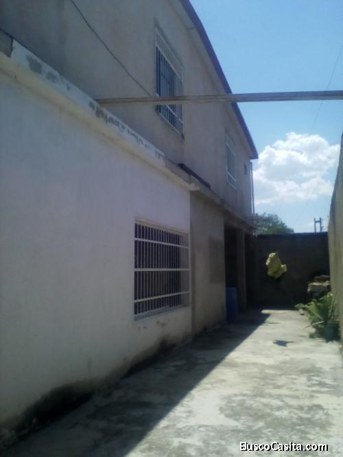 CASA URB ALTOS DE CORINSA