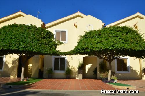 En Venta MODERNO TH en Villa Dunas del Mar