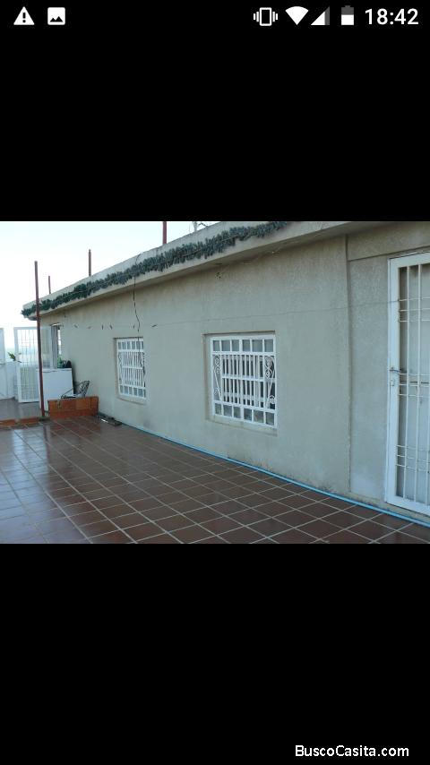 INMUEBLE CON LOCAL COMERCIAL EN ESQUINA CERCA SAIME VALLE FRIO