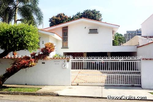 Yamily Ochoa Vende Casa Zona Cerrada Urb. La Viña - YCS1