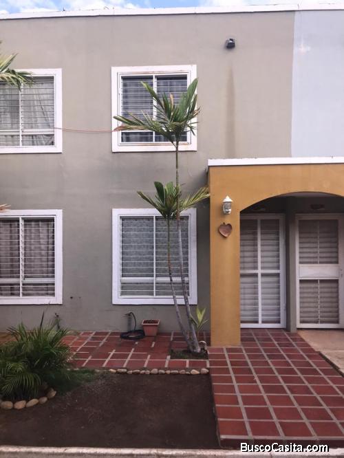 Casa Venta Maracaibo Caminos de la Lagunita 1era Etapa