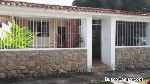 SKY GROUP VENDE CASA EN EL TRIGAL SUR . PRECIO UNICO
