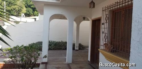 VENDO CASA EN URBANIZACION EL BOSQUE VALENCIA  