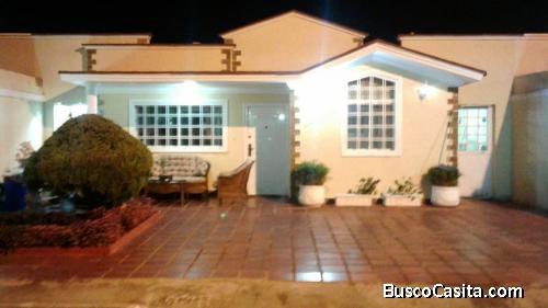 VENDO LINDA CASA EN CASACOIMA COUNTRY