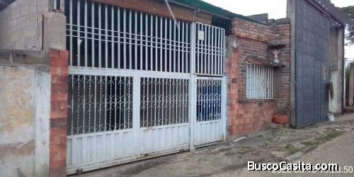 VENDO CASA 