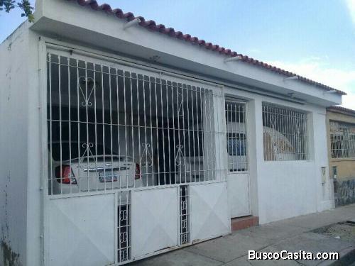 OPORTUNIDAD. CÓMODA CASA CON LA MEJOR  UBICACIÓN EN BUENAVENTURA