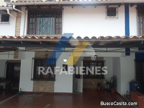 INMOBILIARIA RAFABIENES C.A., VENDE  Townhouse de 120 metros Villas Trinidad