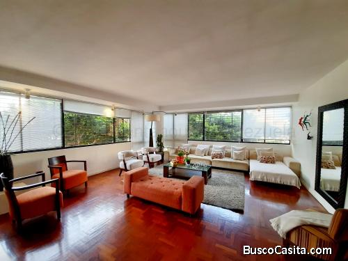 Vendo amplio y comodo apartamento frente al colegio mater salvatori 