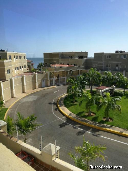 VILLA CERRADA VENTA ISLA DORADA MARACAIBO API 33092