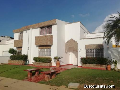 Se Vende TH Portal del Lago Maracaibo