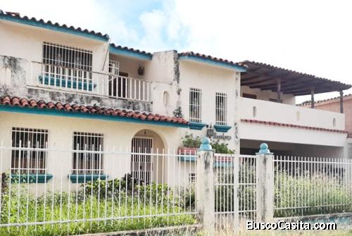 Venta Casa 2 Niveles 324 M2 Urb. Trigal Norte Valencia - RCS23