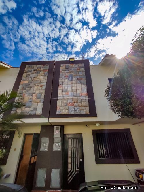 town houses en venta en villa florencia 2, FOTH-196