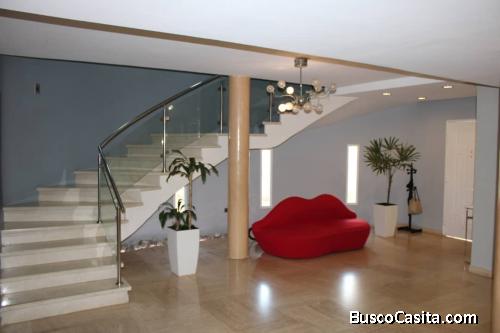 Casa en Venta Avenida Fuerzas Armadas 