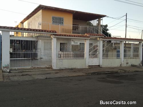 Casa Comercial Av. La Limpia