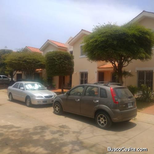 SE VENDE CASA TH VILLA ARENA ZONA NORTE MARACAIBO