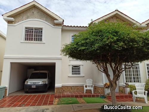 Casa venta Maracaibo Villa antares 8621