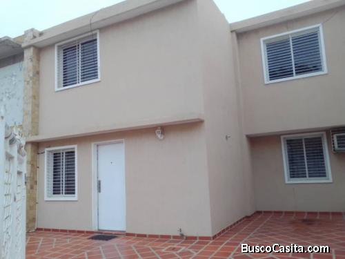 CASA  VENTA  Urb  Naranjal Maracaibo