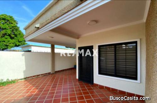 Bella CASA  en VENTA  Sector  Irama
