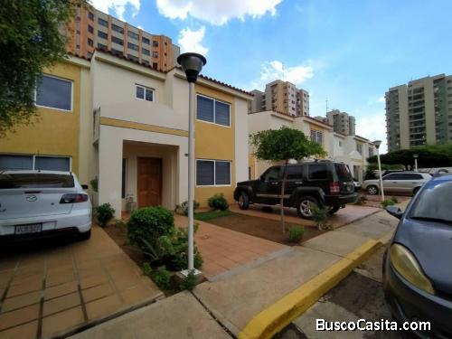TOWNHOUSE VENTA VILLA ESTRELLA NORTE MARACAIBO API 1791 ISABEL Q