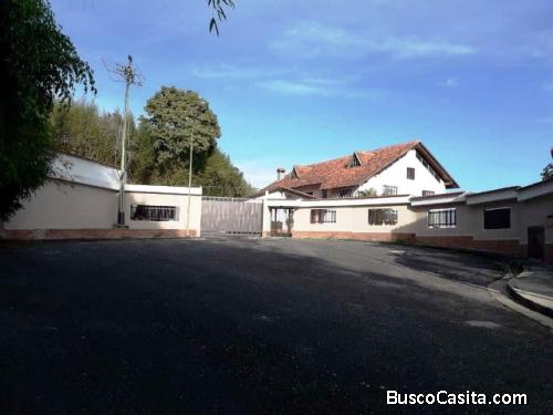 Se Vende Magnifica Quinta San Antonio de los Altos MLS #21-3086 