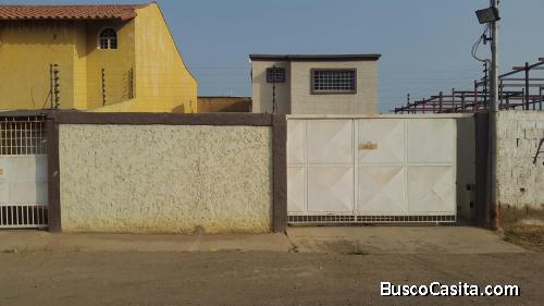 OFERTA TOWN HOUSE TOTALMENTE AMOBLODO Y EQUIPADO.