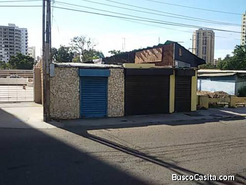 Vende  3 inmuebles ubicados AV. Milagros