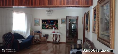 Se Vende Casa Sector Cecilio Acosta con la 13A con 56 (a una Cuadra de Panaderia California) Maracai