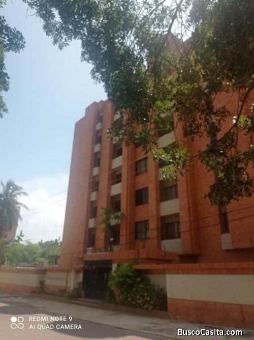 Vende Apartamento en Res. Pozo Blanco (Zapara 2), a unas cuadras de Av. Bella Vista. Maracaibo