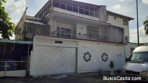 CASA EN LA CALIFORNIA